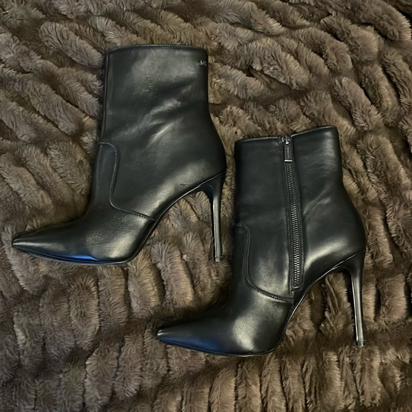 MK Ankle boots - Picture 3 of 4